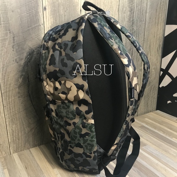 Converse EDC 22 Backpack Animal Black Camo Unisex - Picture 6 of 8